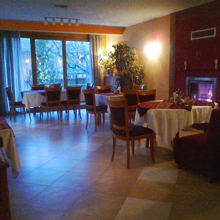 Family Hotel Sonata Samokov Exterior photo