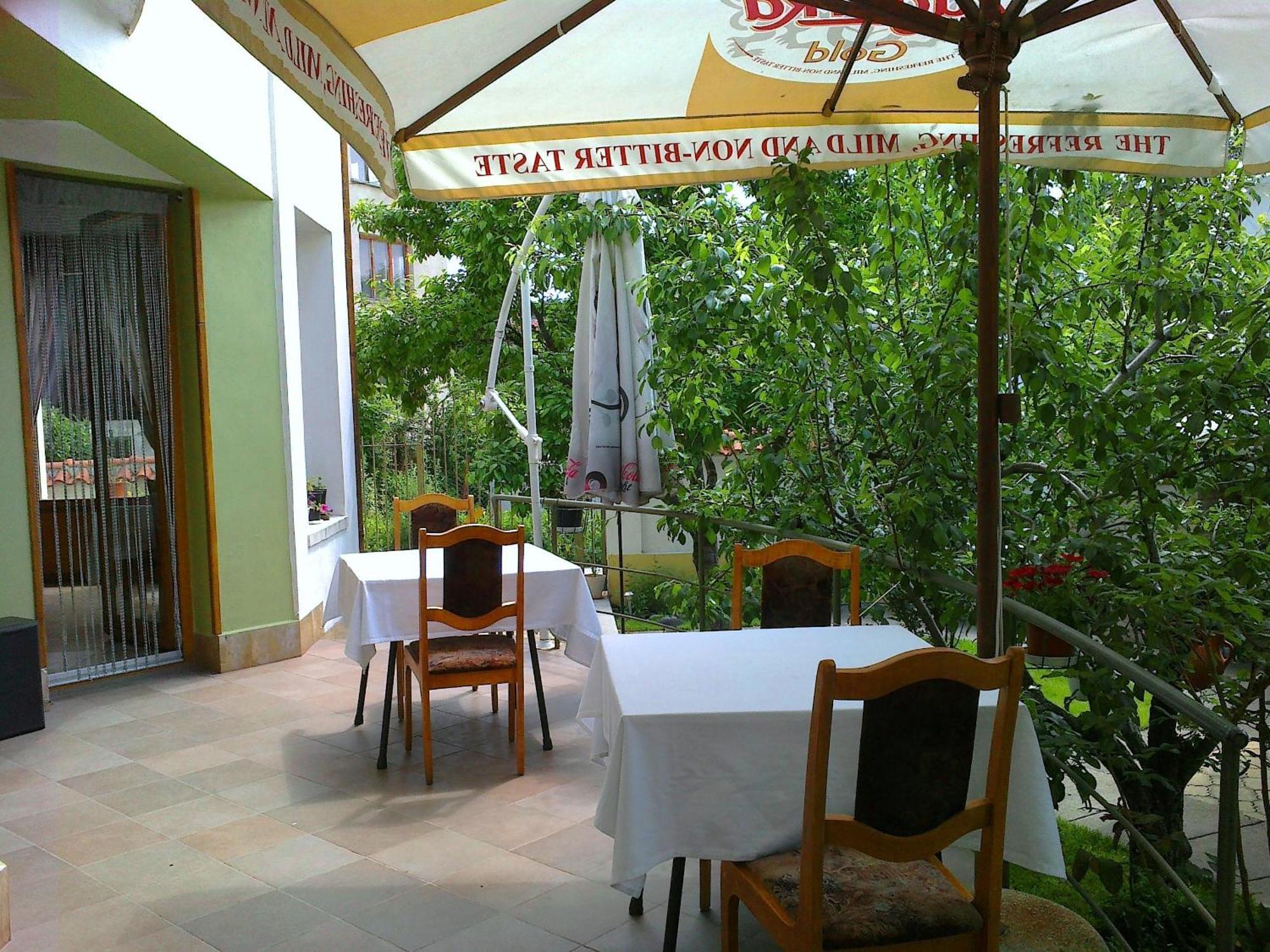 Family Hotel Sonata Samokov Exterior photo