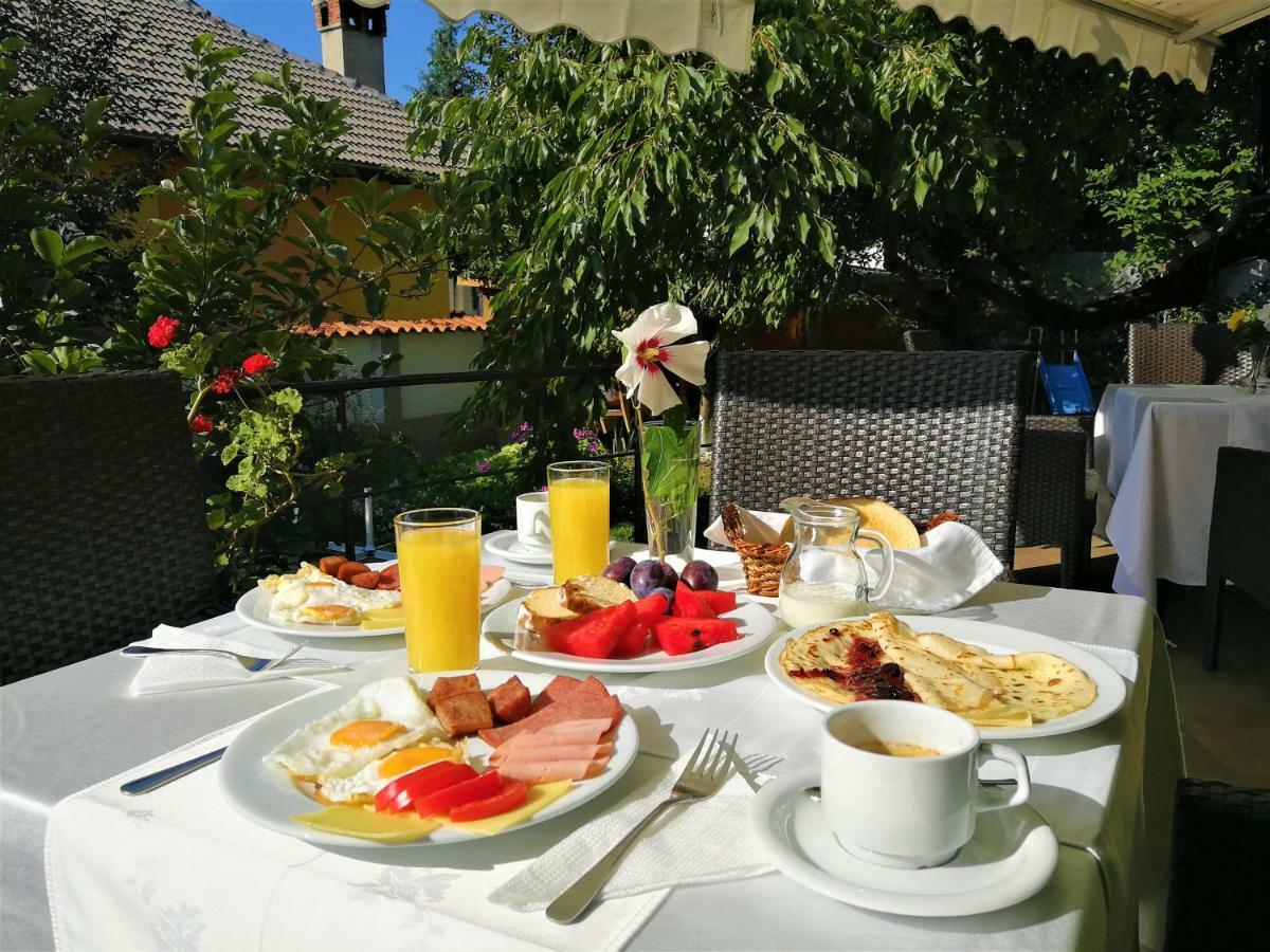 Family Hotel Sonata Samokov Exterior photo